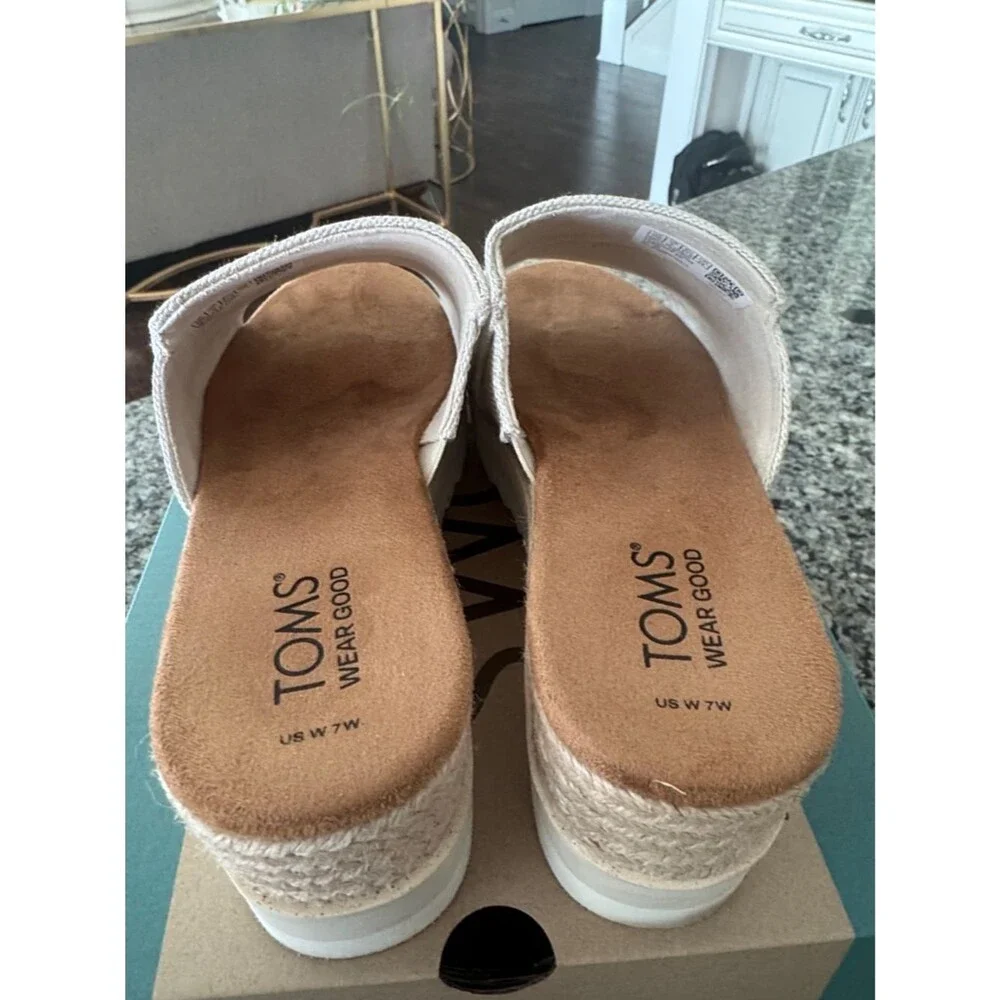 TOMS Natural Diane mule style Platform Slide Sandals 7W (NWT)